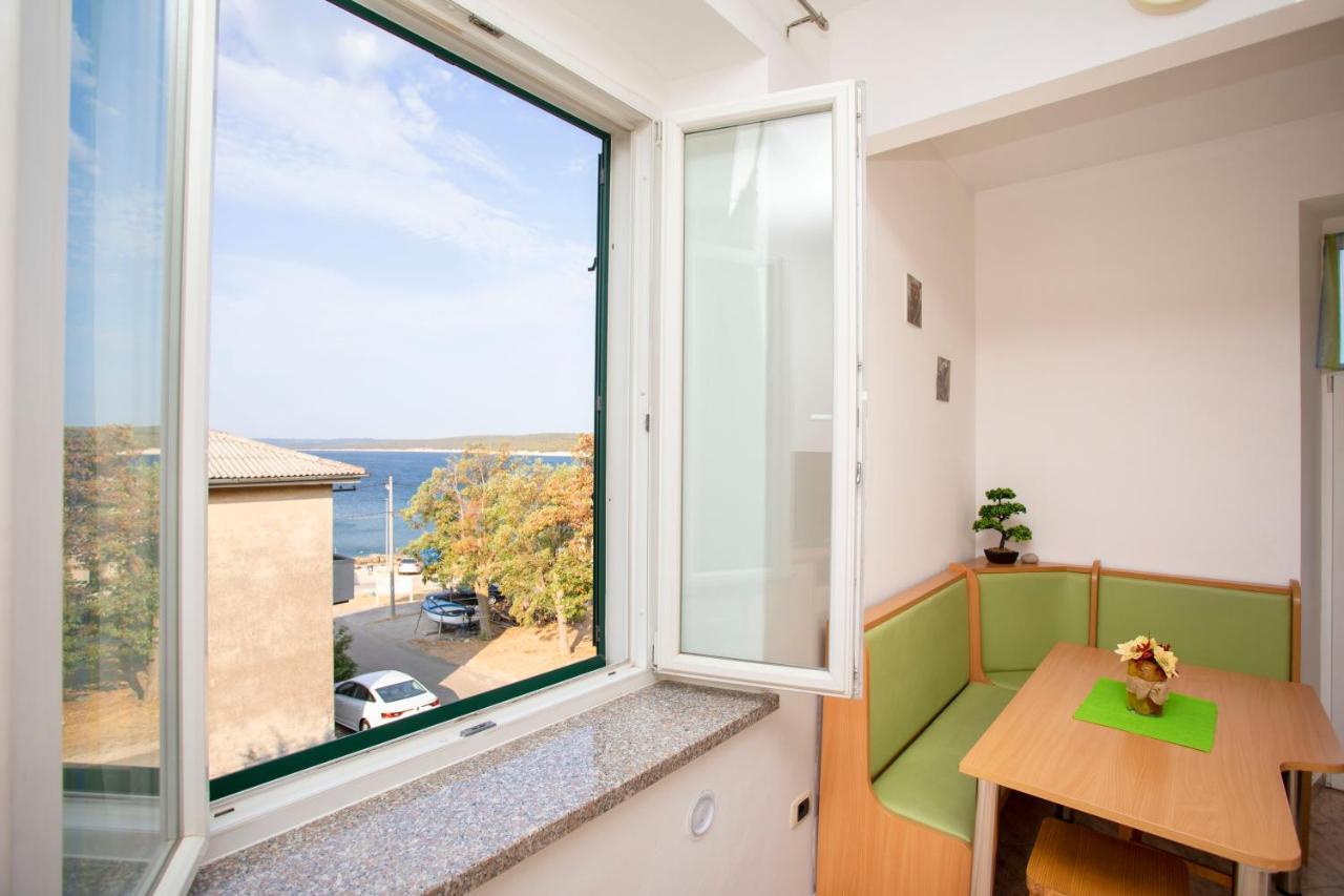Apartman Lidija Koromačno Екстериор снимка